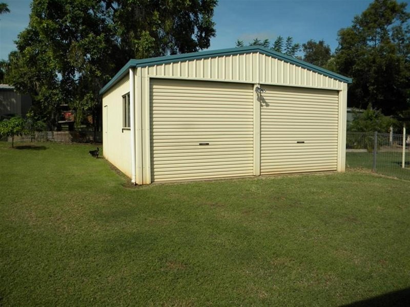 16 Lamb Avenue, Gracemere QLD 4702