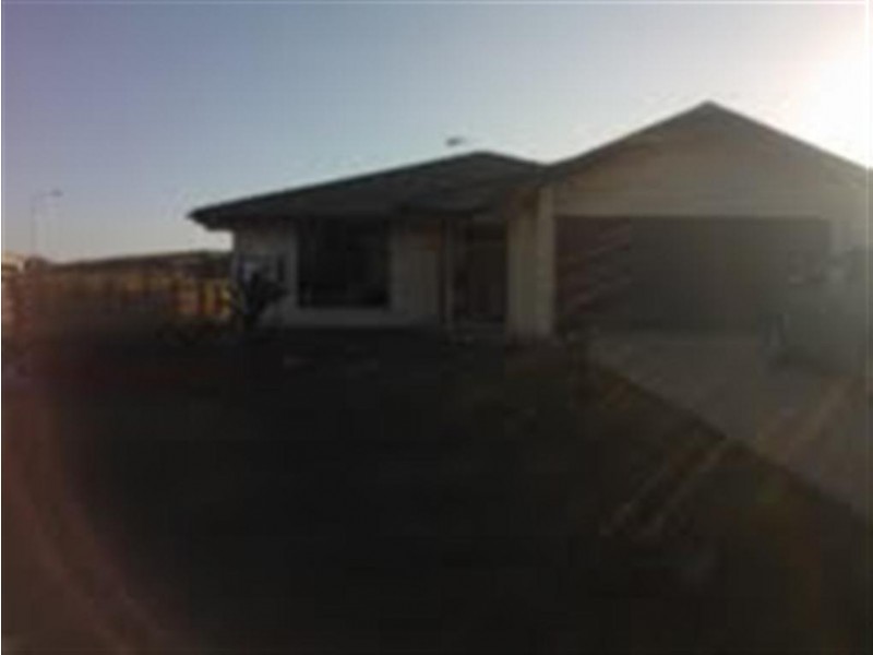 35 Broadhurst Drive, Gracemere QLD 4702