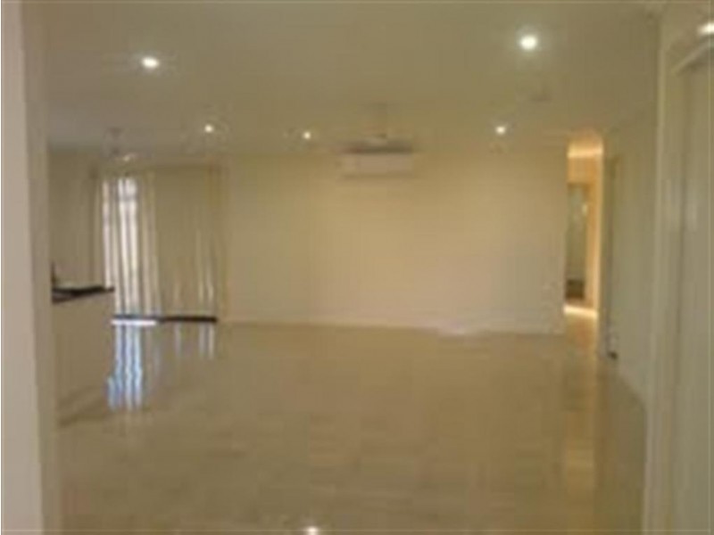 35 Broadhurst Drive, Gracemere QLD 4702