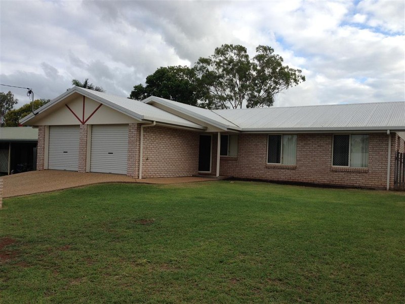 110 DONOVAN CRESCENT, Gracemere QLD 4702