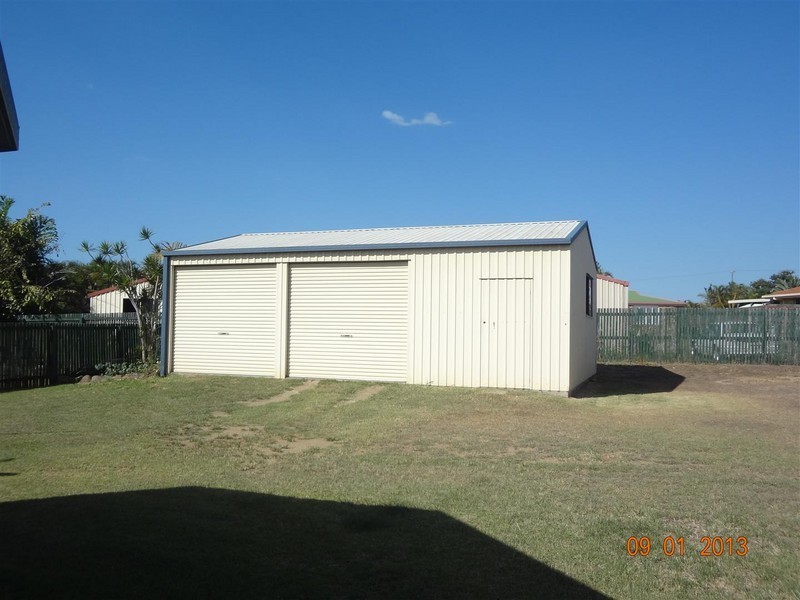 17 Rosewood Avenue, Gracemere QLD 4702