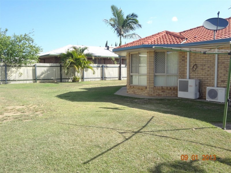 17 Rosewood Avenue, Gracemere QLD 4702