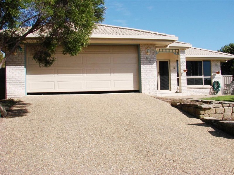 42 Rosewood Avenue, Gracemere QLD 4702