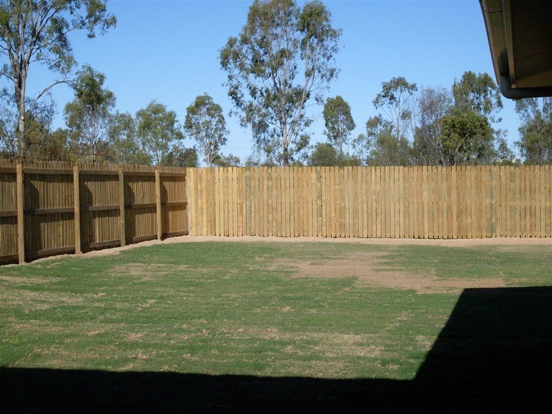 11 Maree Crescent, Gracemere QLD 4702