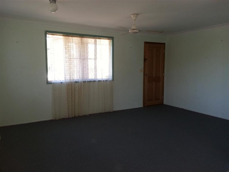 2 COWAN STREET, Gracemere QLD 4702