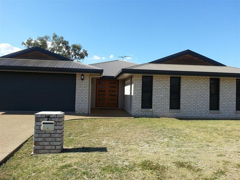 7  Lawson Court, Gracemere QLD 4702