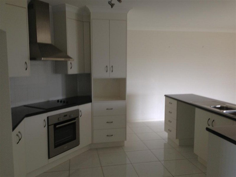 36 Joseph Street, Gracemere QLD 4702