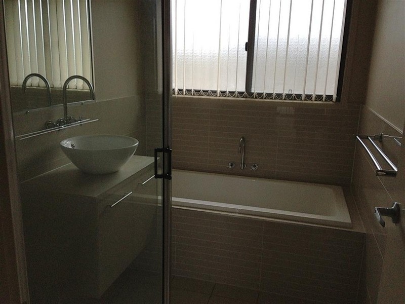 3 Maree Crescent, Gracemere QLD 4702