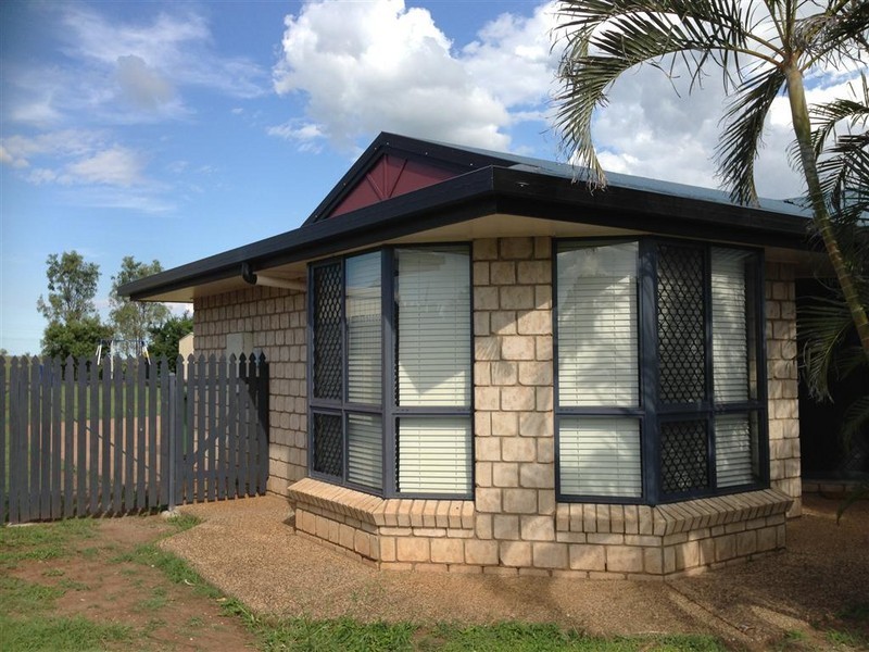 34 DAVISON STREET, Gracemere QLD 4702