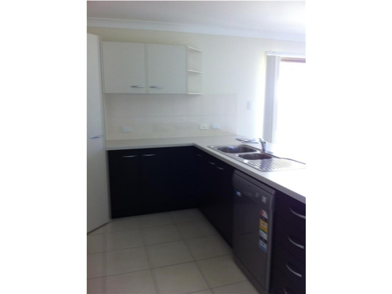 6 Leichhardt Drive, Gracemere QLD 4702