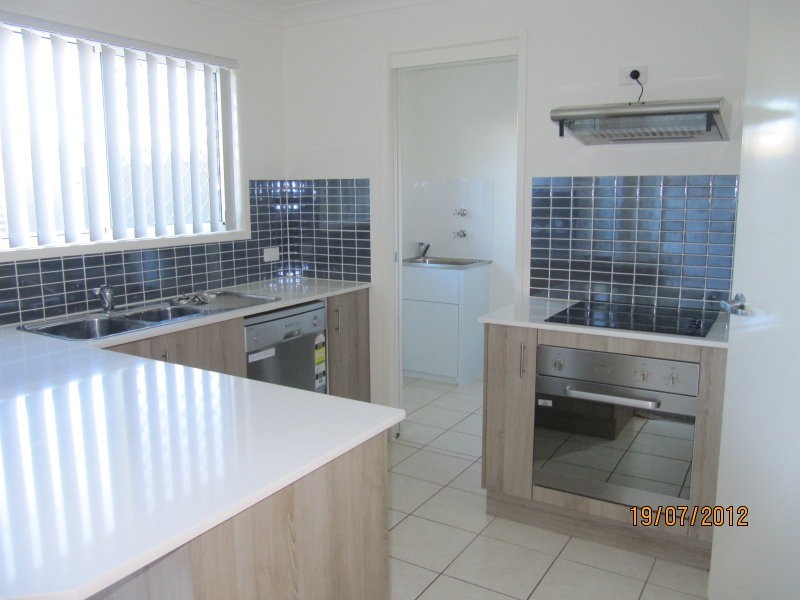 UNIT 2/54 LILLYPILLY AVENUE, Gracemere QLD 4702