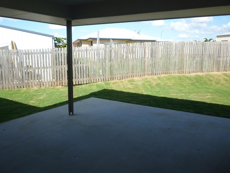 17 Premier Court, Gracemere QLD 4702
