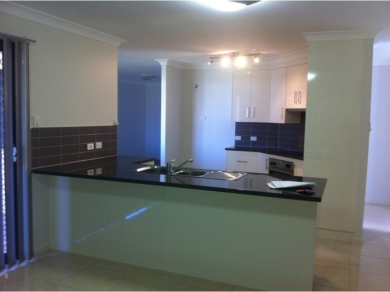 22 VIOLET DRIVE, Gracemere QLD 4702
