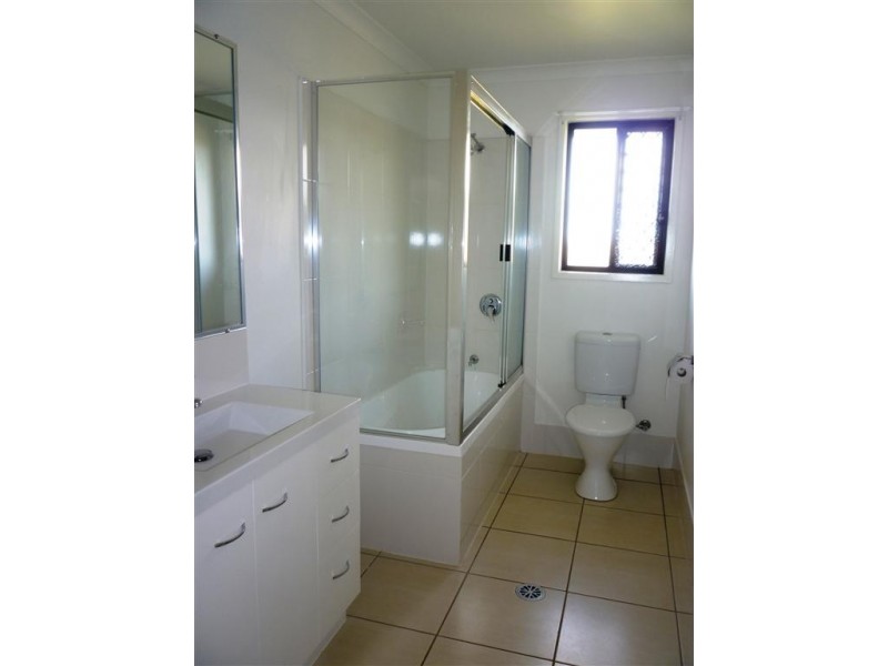15 VINEY STREET, Gracemere QLD 4702