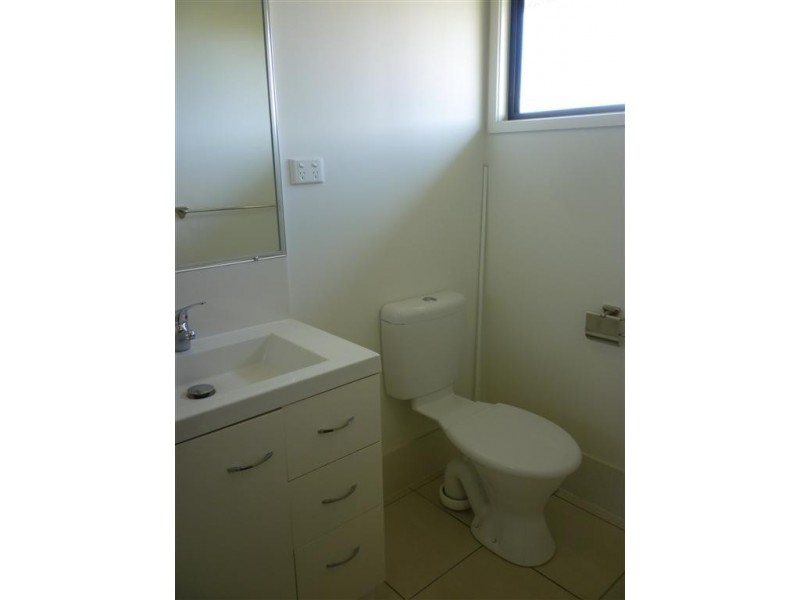 15 VINEY STREET, Gracemere QLD 4702
