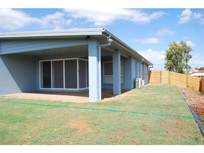 1 Sturt Court, Gracemere QLD 4702