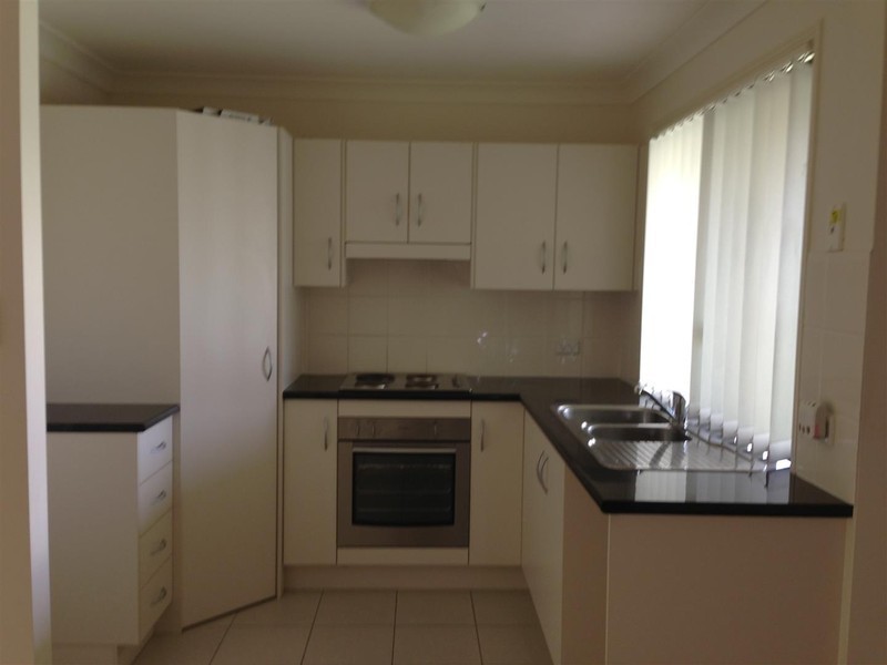 3 EMERY STREET, Gracemere QLD 4702