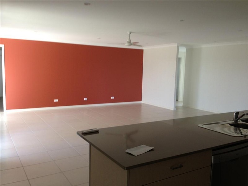 3 Bell Tree Place, Gracemere QLD 4702