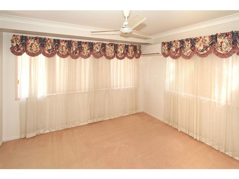 72  McLAUGHLIN STREET, Gracemere QLD 4702