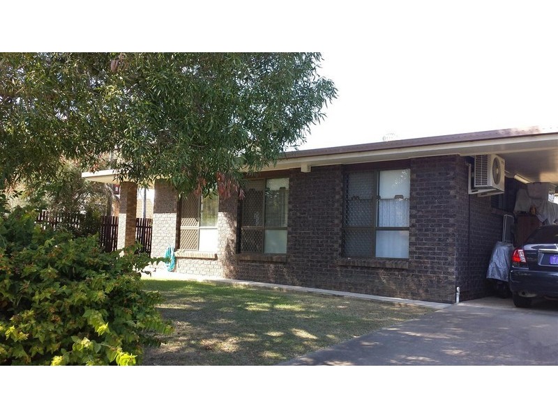5 CHARLES CRESCENT, Gracemere QLD 4702
