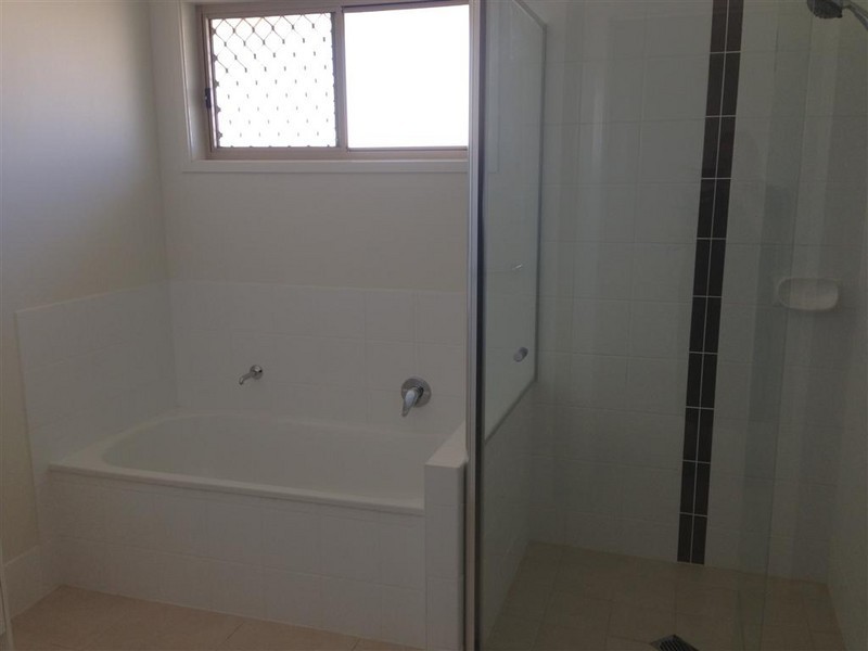 27 KOOLAMARRA DRIVE, Gracemere QLD 4702