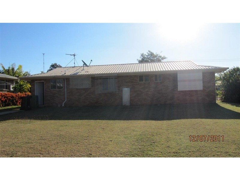 98 DONOVAN CRESCENT, Gracemere QLD 4702