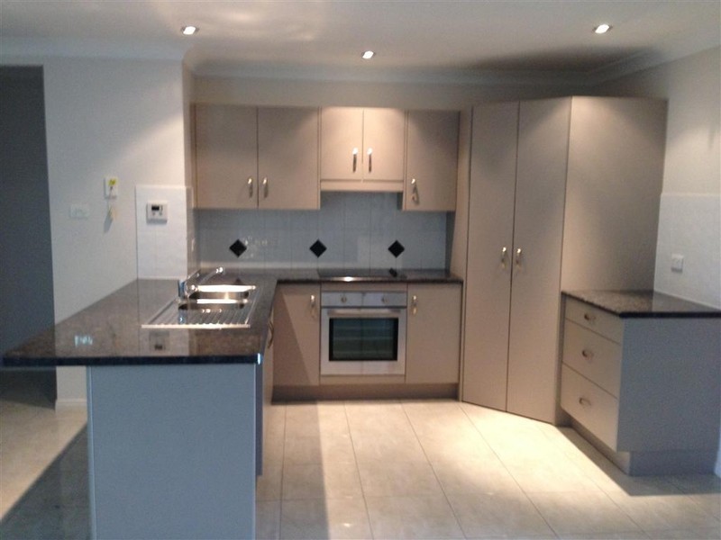 12  WILLIAM CLOSE, Gracemere QLD 4702