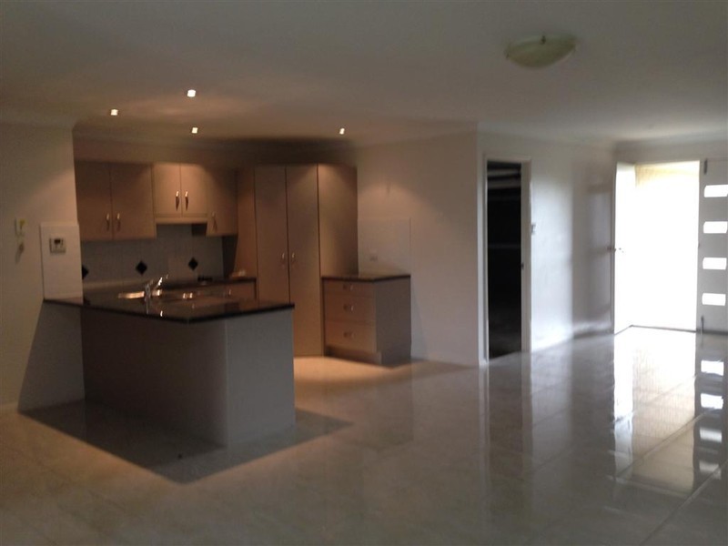 12  WILLIAM CLOSE, Gracemere QLD 4702