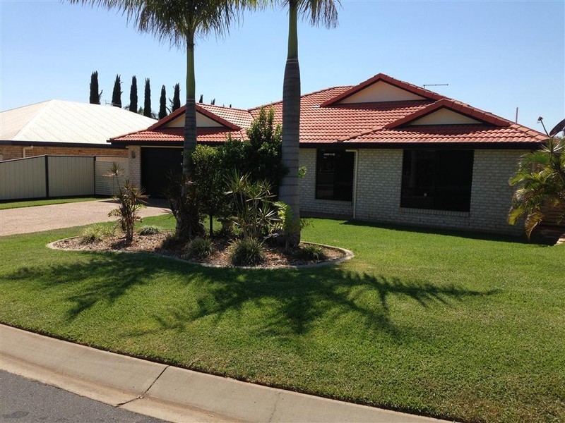 17  Poinciana Place, Gracemere QLD 4702