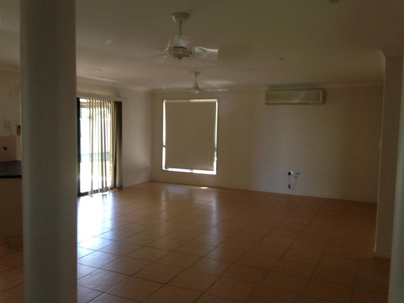 17  Poinciana Place, Gracemere QLD 4702