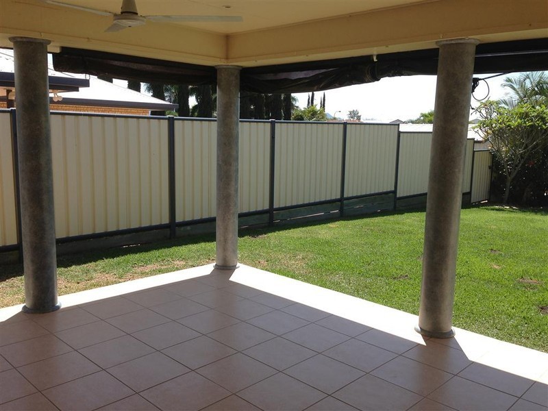 17  Poinciana Place, Gracemere QLD 4702