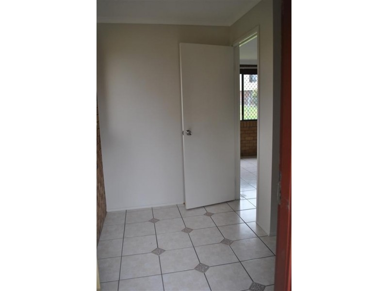 2 CLARA PLACE, Gracemere QLD 4702