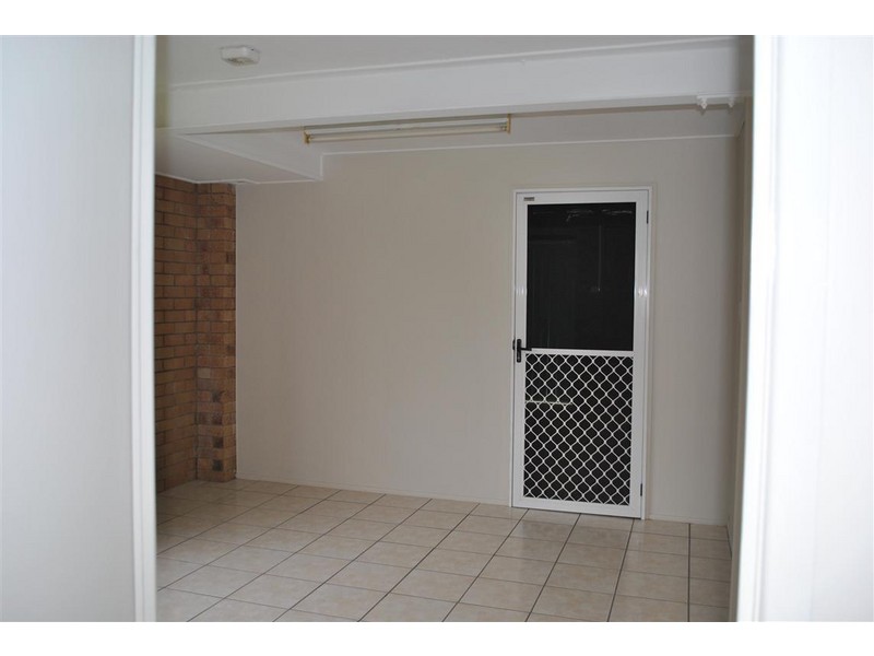 2 CLARA PLACE, Gracemere QLD 4702