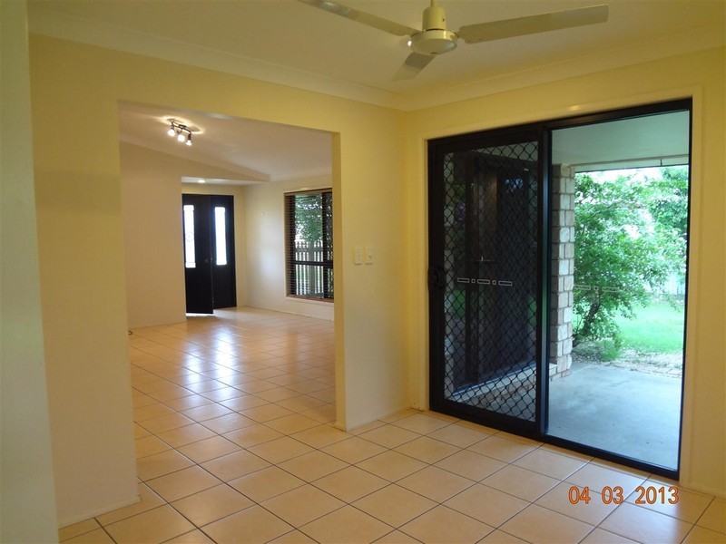 14 Hicks Close, Gracemere QLD 4702