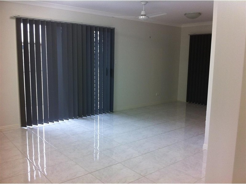 50 JAMIE CRESCENT, Gracemere QLD 4702