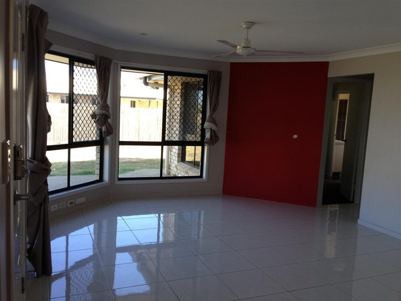 28 Riley Drive, Gracemere QLD 4702