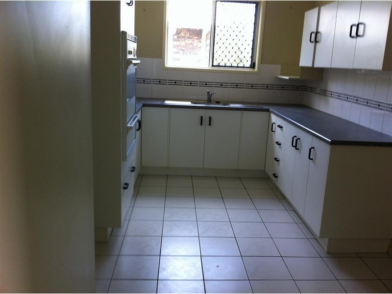 69  Old Capricorn Highway, Gracemere QLD 4702