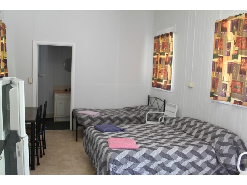 3 LEICHHARDT HIGHWAY, Wowan QLD 4702