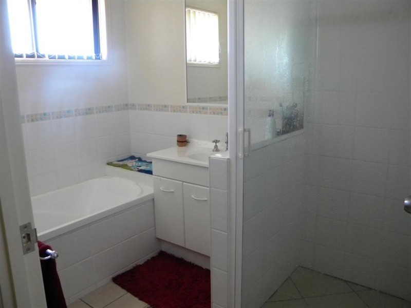 13 POINCIANA PLACE, Gracemere QLD 4702