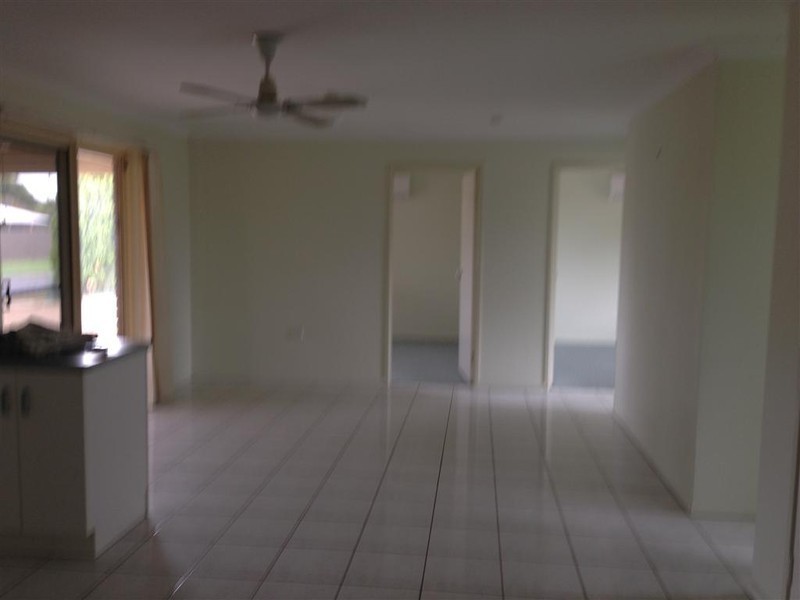 9 ROSEWOOD AVENUE, Gracemere QLD 4702