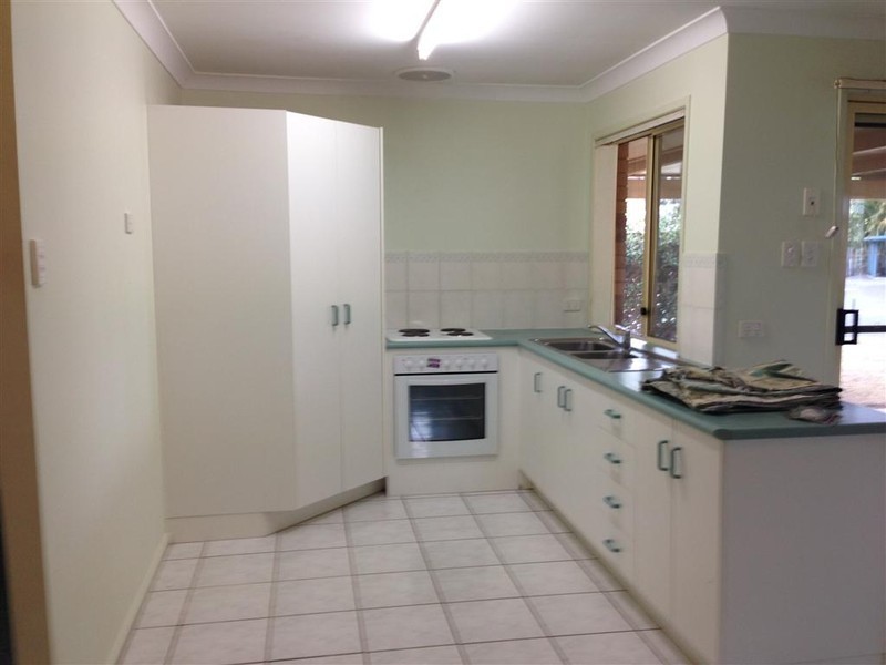 9 ROSEWOOD AVENUE, Gracemere QLD 4702
