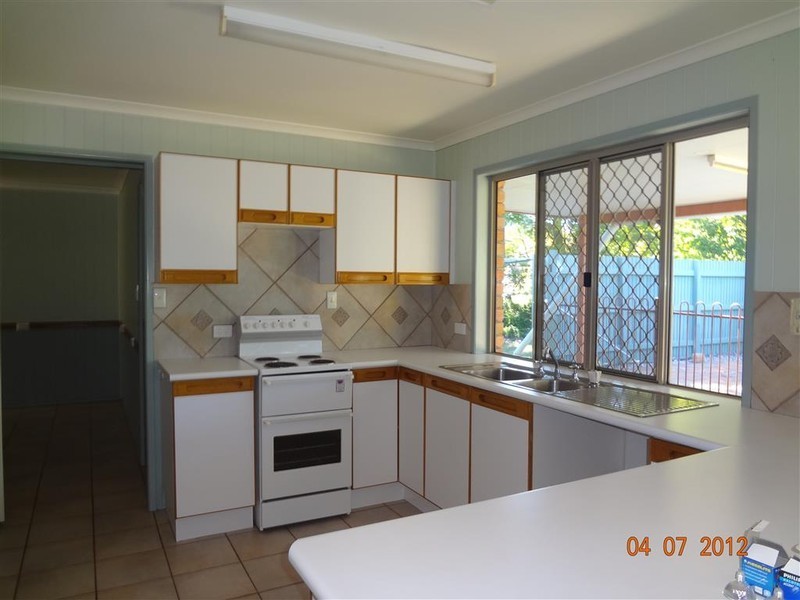 34 Elizabeth Street, Gracemere QLD 4702