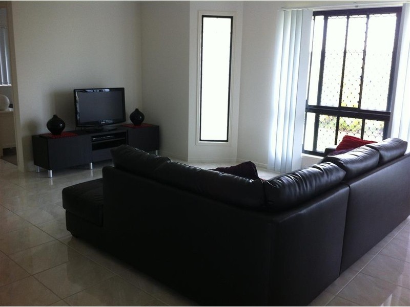 10 Audrey Drive, Gracemere QLD 4702