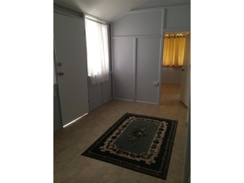 4/352 LAKES CREEK ROAD, Koongal QLD 4701