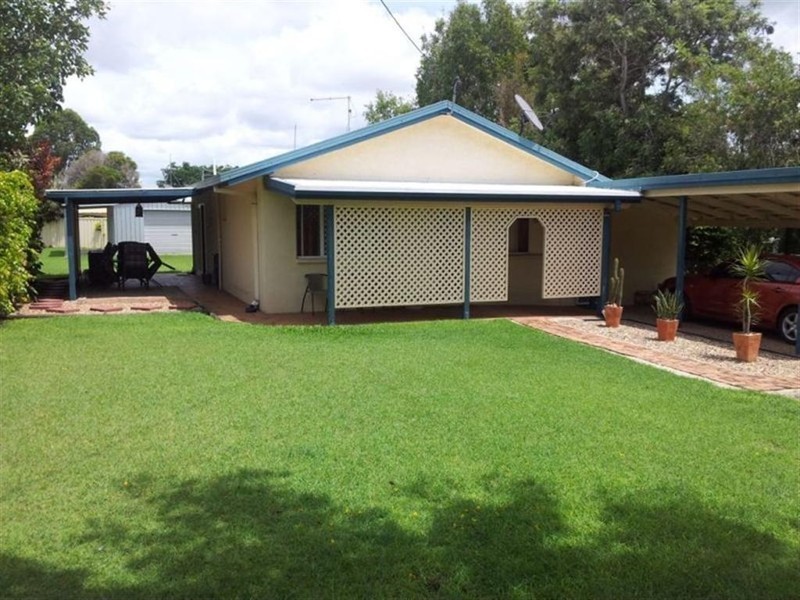 25 BARRY STREET, Gracemere QLD 4702