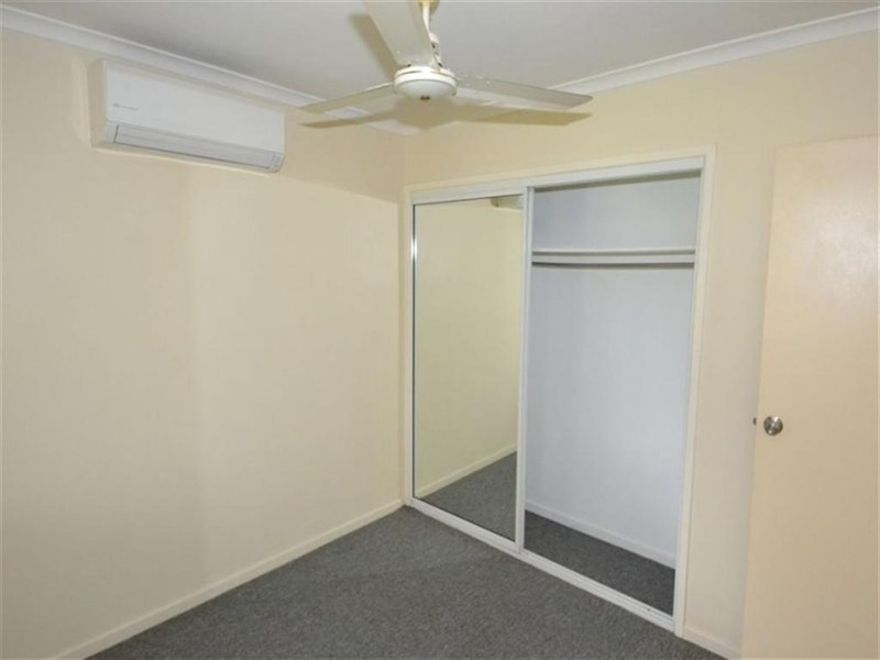 25 BARRY STREET, Gracemere QLD 4702