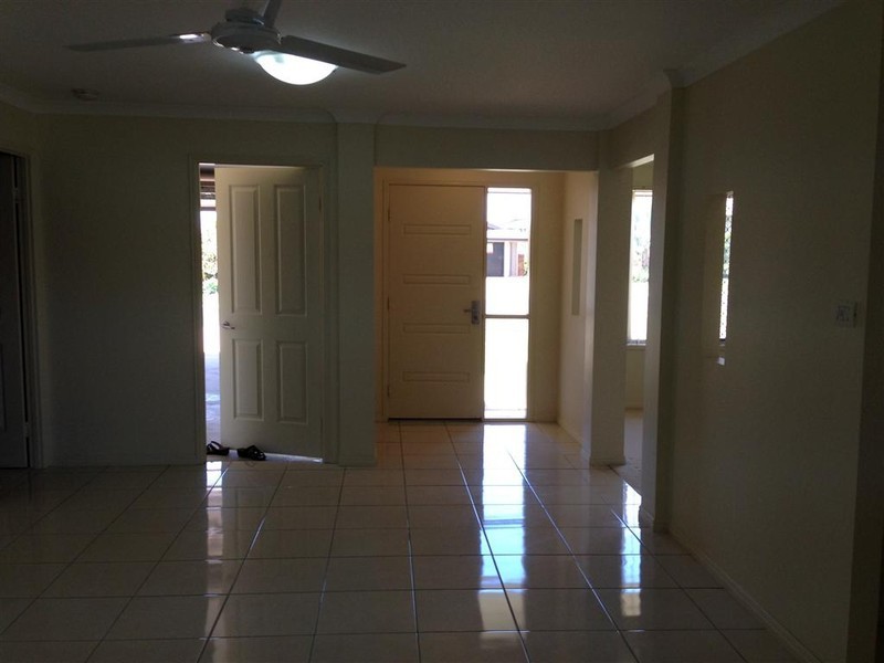 70 BUXTON DRIVE, Gracemere QLD 4702