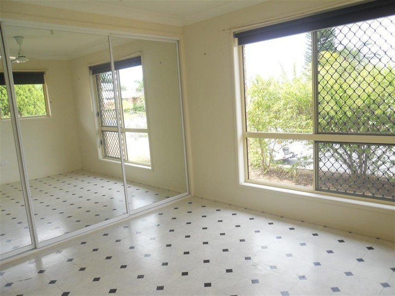 16  LAMB AVENUE, Gracemere QLD 4702