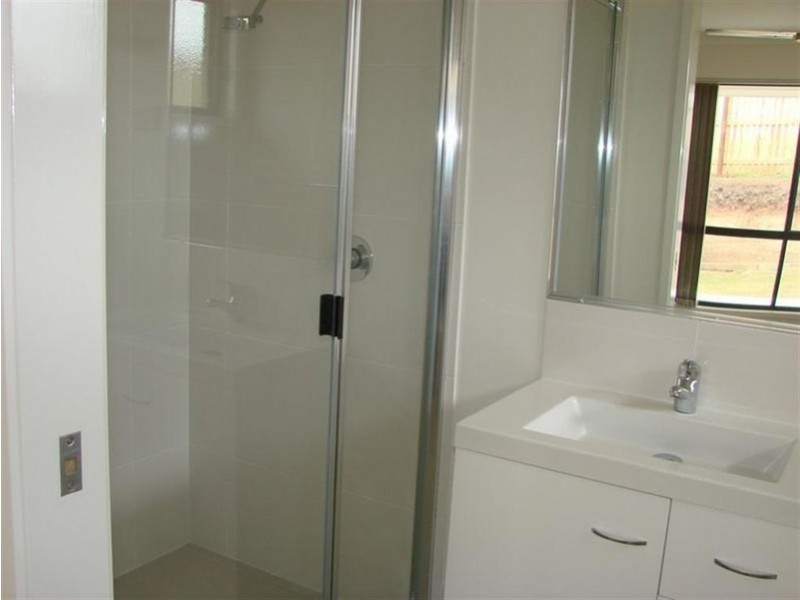 49 John Oxley Drive, Gracemere QLD 4702