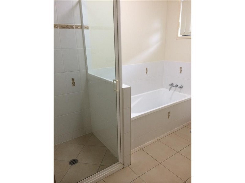 1 Anna Meares Avenue, Gracemere QLD 4702